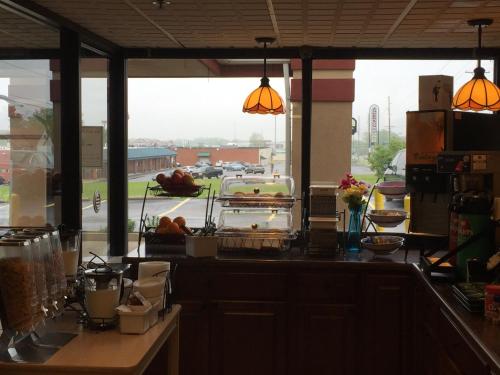 Ételek és italok, Baymont by Wyndham Springfield in Springfield (Ohio)