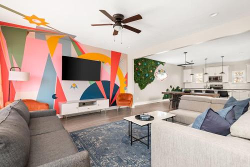 NashVegas Theme Large Home