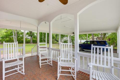 Home 1 Mi to Dtwn Conway Great for Beach Days! in 班寕 (SC)