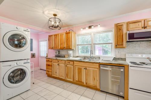 Home 1 Mi to Dtwn Conway Great for Beach Days! in 班寕 (SC)