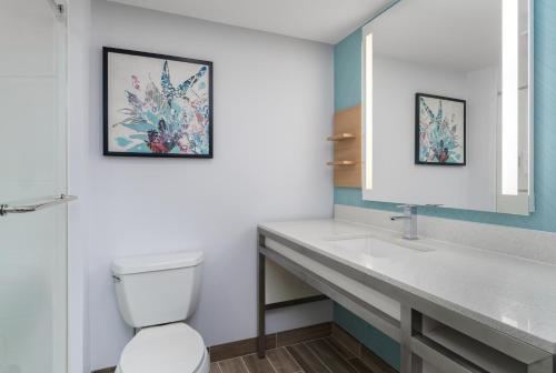 Hilton Garden Inn Dover - image 6