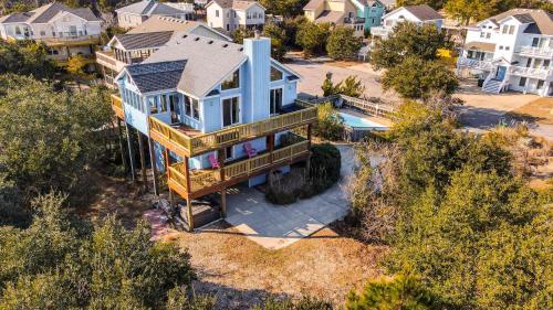 Oceanside with Pool Hot Tub and Updated Interior, Corolla