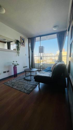 Central 1 bedroom apartment, excellent connectivity