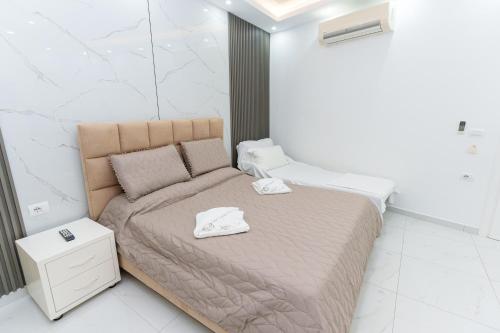 Superior Triple Room with Sea View image 10