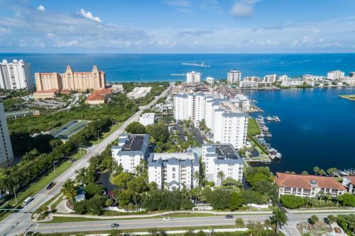 Létesítmények, Your perfect home away from home in beautiful Naples Florida in Lutz (FL)