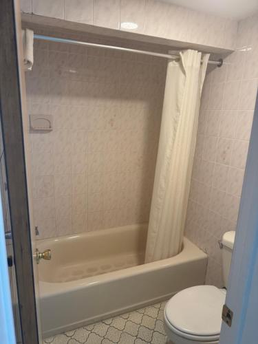 Farrington Inn - North Brunswick in Норт-Брансуік (Нью-Джерсі)