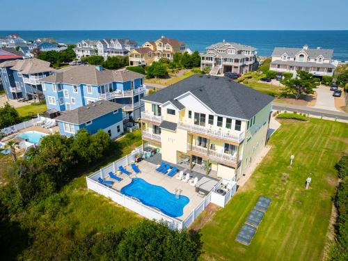 Holiday Home room in Semi-Oceanfront Retreat with Pool Theater Elevator