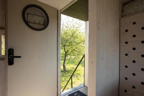 Prague Camping Dzban - image 10