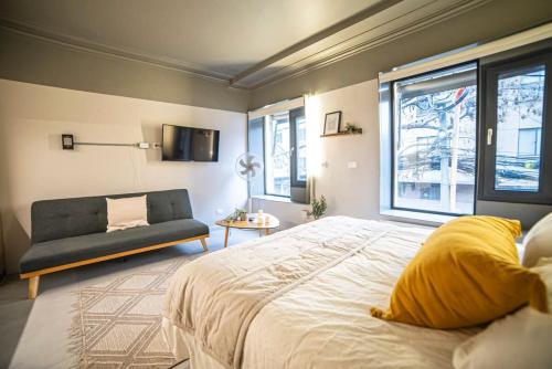 Relax in this charming Studio