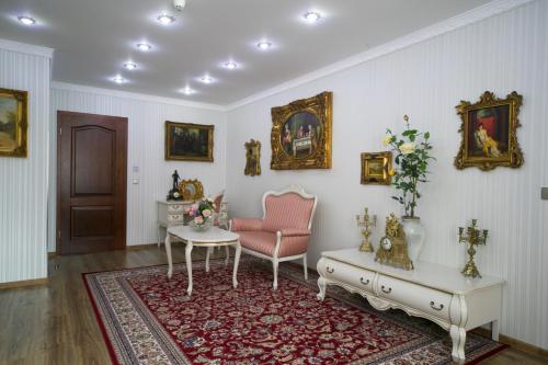 Anmar - image 6