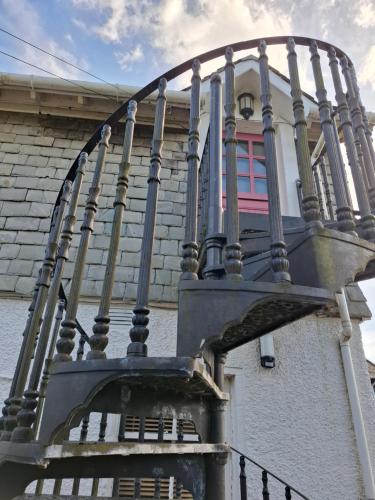 Black Stair Room - En Suite in เฮเลนส์โบ่