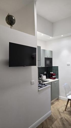 RBR Relax Boutique Rome - adiacente metropolitana per il centro di roma, Rome (photo 4)