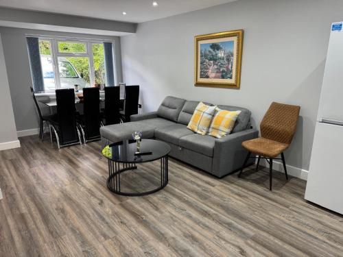 Modern Apartment Near Birmingham, Birmingham