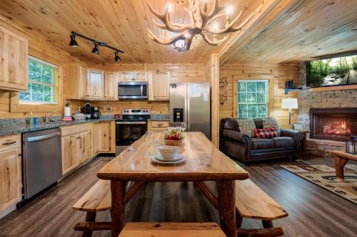 270 Black Bear Retreat Cabin - image 20