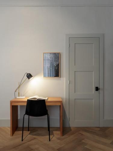 Deluxe Suite image 4