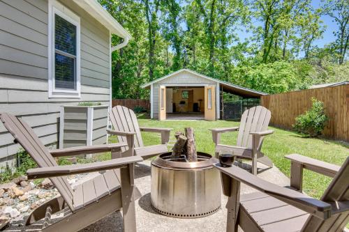 Downtown Brevard Home: Walk to Bars & Breweries! in Bravard (Észak-Karolina)