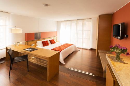 68967557 Hotel bh La Quinta