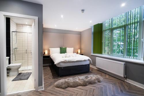 Shower, Hotel LIV in Edgbaston