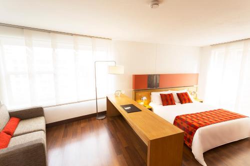 68967602 Hotel bh La Quinta
