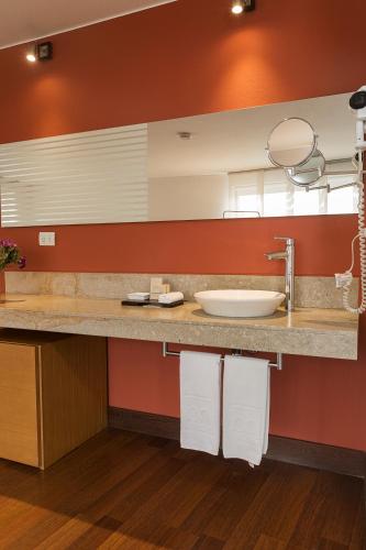 68967637 Hotel bh La Quinta