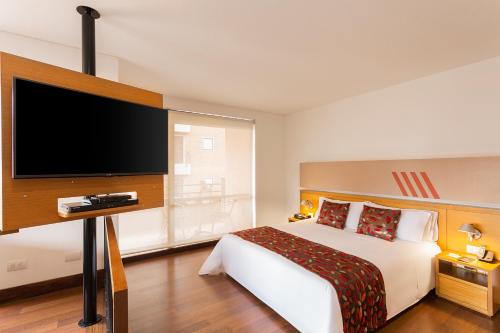 68967678 Hotel bh La Quinta