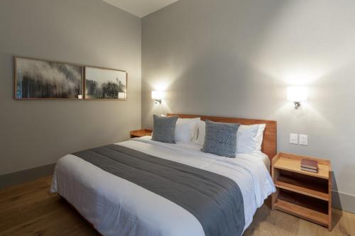 Superior Suite image 10