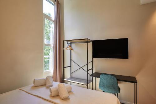 Hostal Parisien - image 4