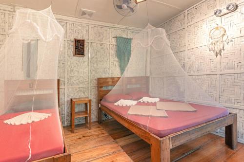 Soffta Surf Ranch - Hostel Room Type - Triple Room with Garden View