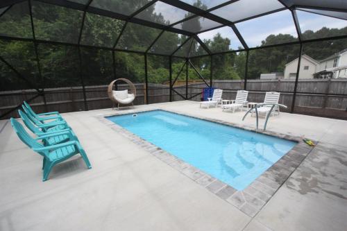 Crystal Coast Retreat with Game Room in Central Location in Swansboro, USA