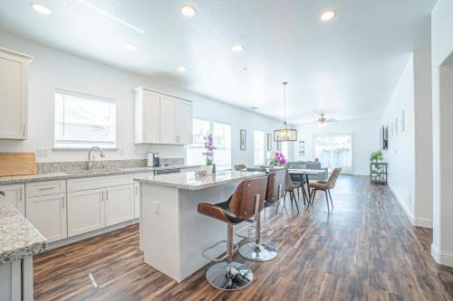 Modern Home Minutes from Downtown & SMF Airport in Old North Sacramento
