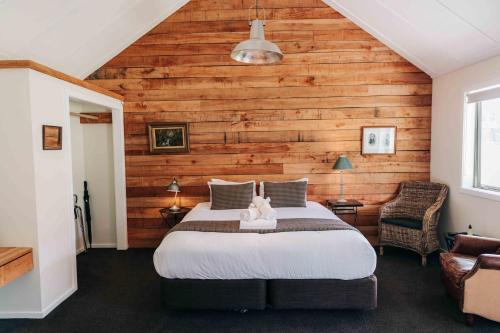 Deluxe Double Studio with Vineyard View