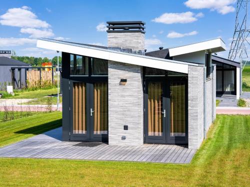 ทัศนียภาพภายนอกโรงแรม, Holiday Home in Oud Ade near Kaag Lakes in เลเดอร์ดอร์พ