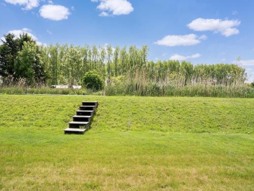 สภาพแวดล้อมโดยรอบ, Holiday Home in Oud Ade near Kaag Lakes in เลเดอร์ดอร์พ