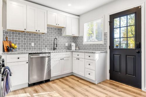 Quaint 3 Bedroom Wentzville Retreat in Wentzville, USA