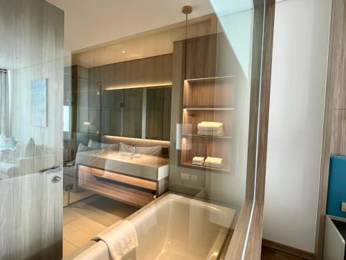 OceanView Alacarte Ha Long