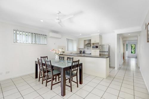 Golden Moments Family Stay - Gold Coast