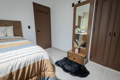 BnB rooms in downtown Cancun- Casa Sunshine Cancun, Cancún