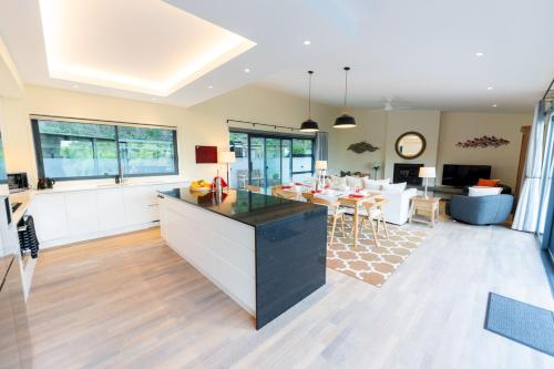 Flagstaff Hill Estate- New Luxury Listing Promo in Russell