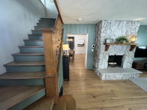Northwood's Retreat on Pine Lake! With Hot Tub! in Rhinelander (WI)