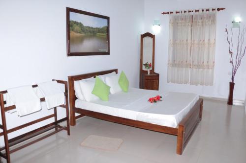 Luxury Bungalow In Galle in Akmeemana