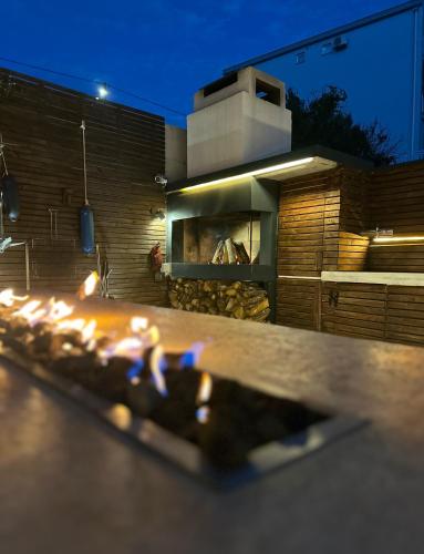 Komarna Coastal Retreat With Sea Views -Studio 4 in Komarna
