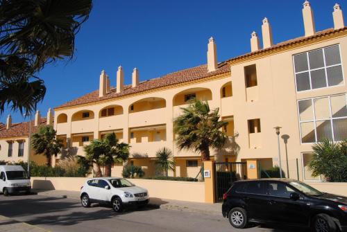 Apartamento con Piscina - image 6