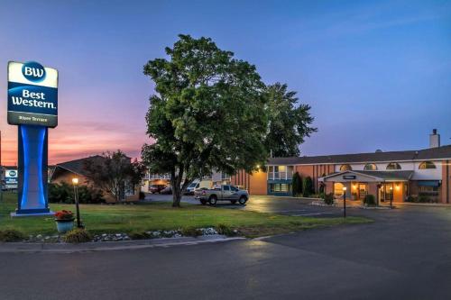 Best Western River Terrace in Cheboygan, USA