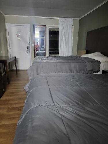 Room with Two Double Beds - Non-Smoking