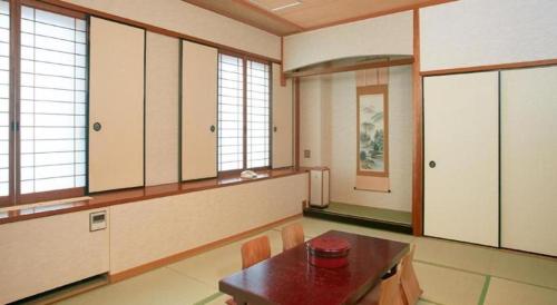 Ako Royal Hotel