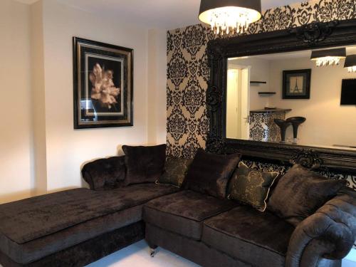 Cozy Sheffield Guest Room with Shared Facilities in กลีดเลส วัลเลย์