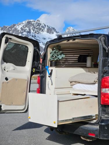 Bodø & Lofoten Campervans - Optimalized campers for exploring the Lofoten islands and the Bodø area, Bodø (photo 3)