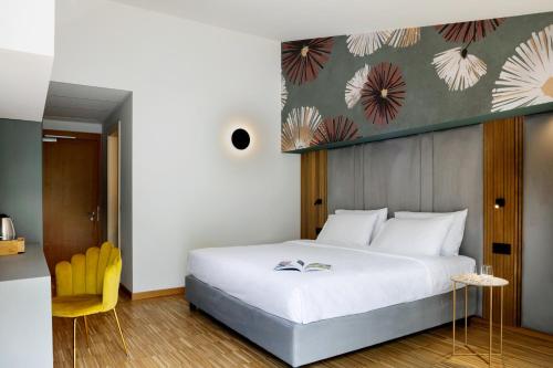 1 queen bed
