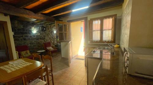 Kitchen, Casa El Collau I in Pilona