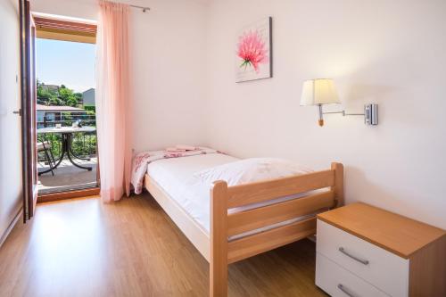 Apartments Iva - image 6